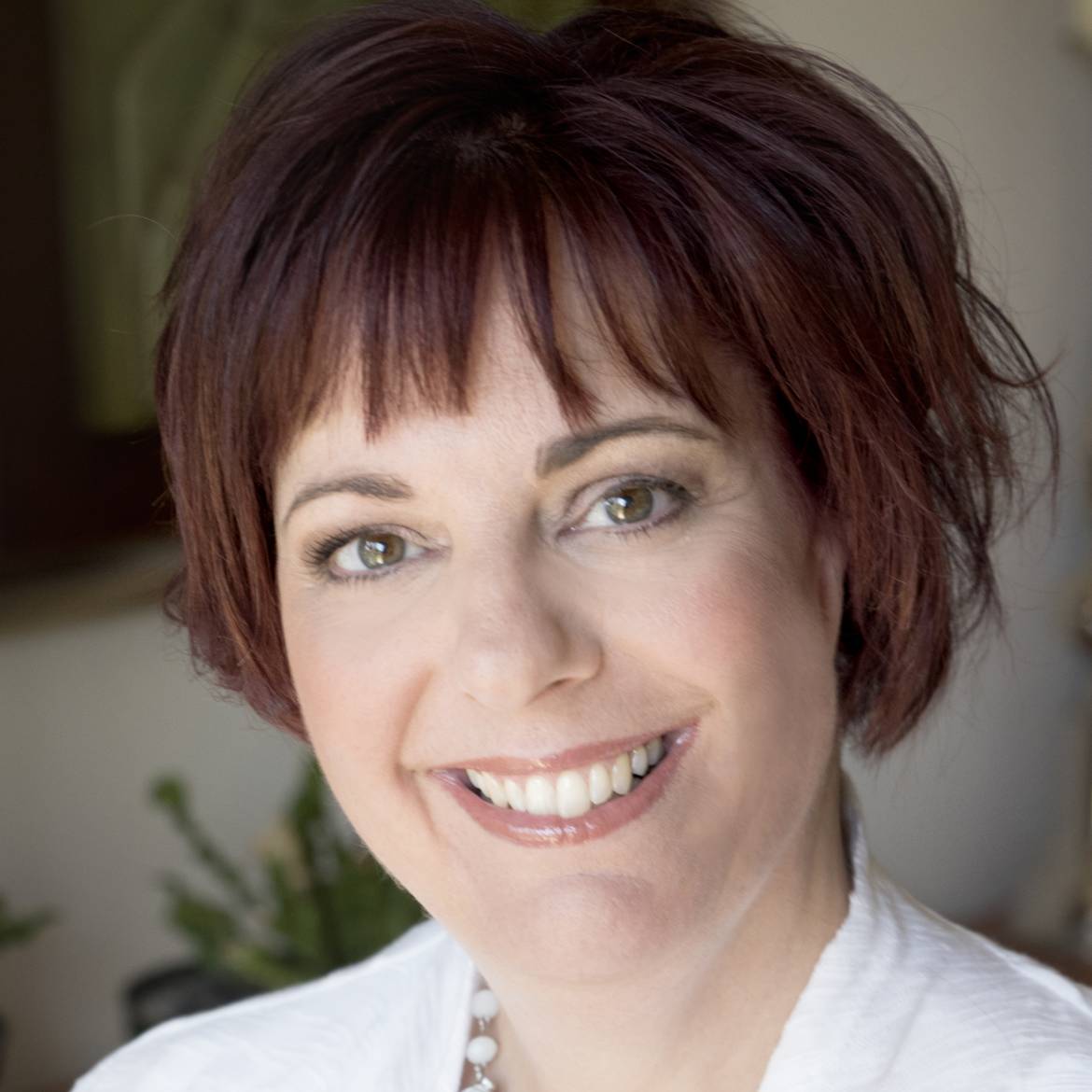 Michele-Renaud_Clinical-psychologist-Ontario_square.jpg